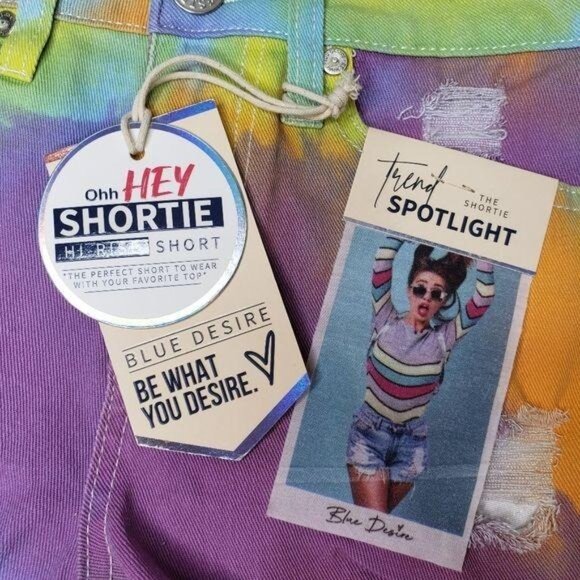 NWT Tie-Dye Ripped Denim Shorts Hi-Rise Shortie Blue Desire Womens shorts size 1 - Picture 2 of 8